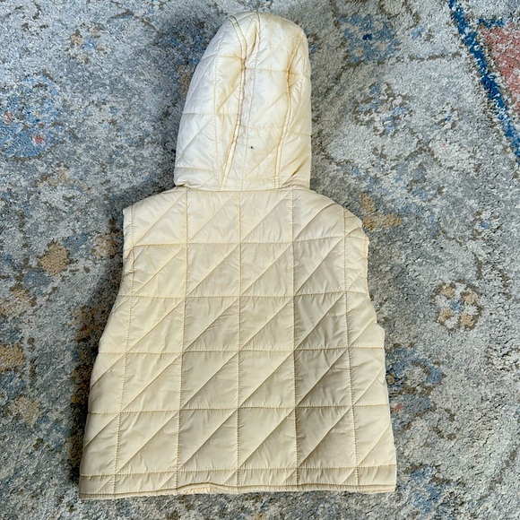 Zara hooded vest - Picture 2 of 6